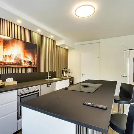 George Apartment
