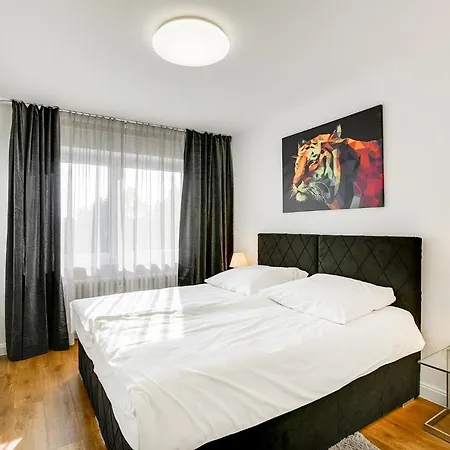 George Apartment