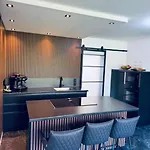 George Appartement *