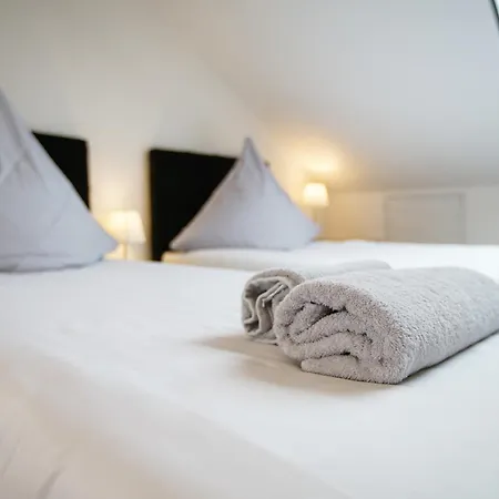 George * 뒤셀도르프