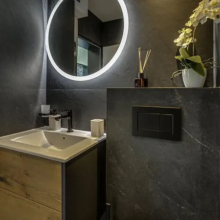 George Lägenhet Düsseldorf