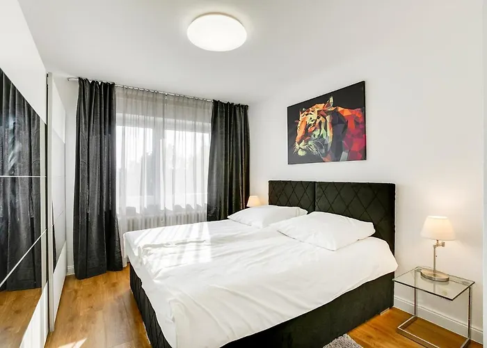 George Apartment